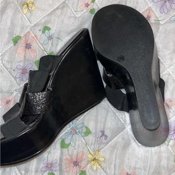 Gently used strappy black heels! - Picture 2 of 3